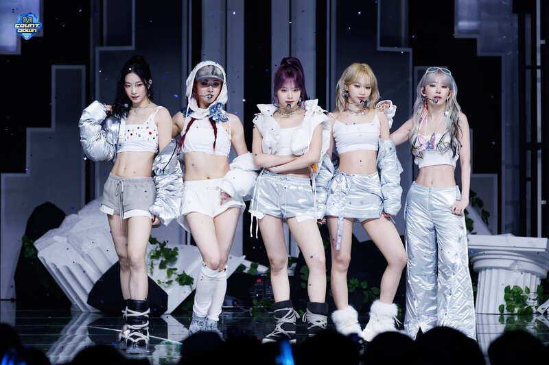 Asian Pop Music Awards 2024: People’s Choice Award
#APMA2024 #EASY #LESSERAFIM <a href="/APMAHK/">APMA OFFICIAL</a>

🎯 100 Replies
✅ Take note that the official 'LE SSERAFIM' voting tag doesn't have an underscore!
