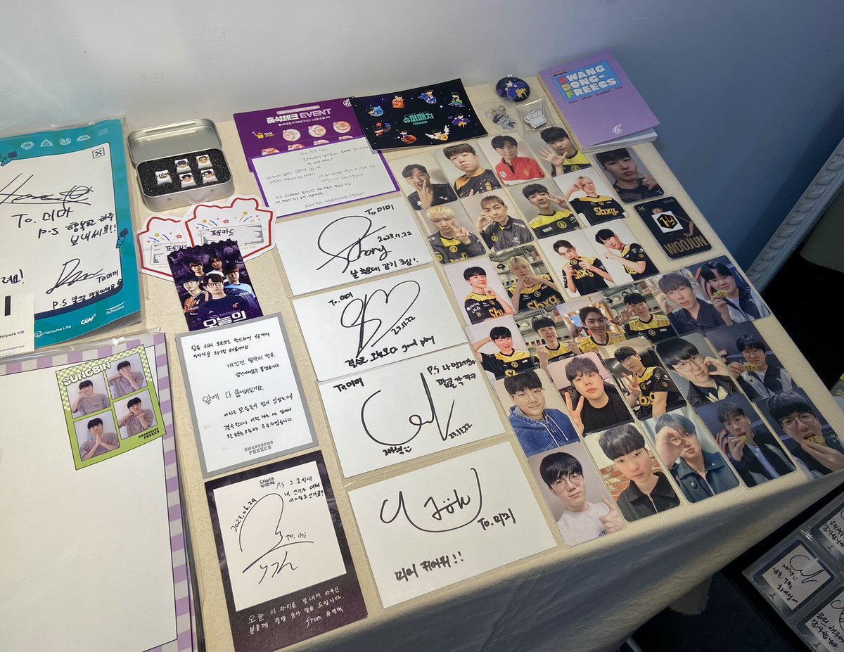 turtleshu's tweet photo. 241208 KDL相片展

謝謝主辦
讓大家能好好和KDL道別

懷念因跑跑而認識的可愛人們
和那些熬夜看台聊天的美好時光 https://t.co/VpHMovc7tS