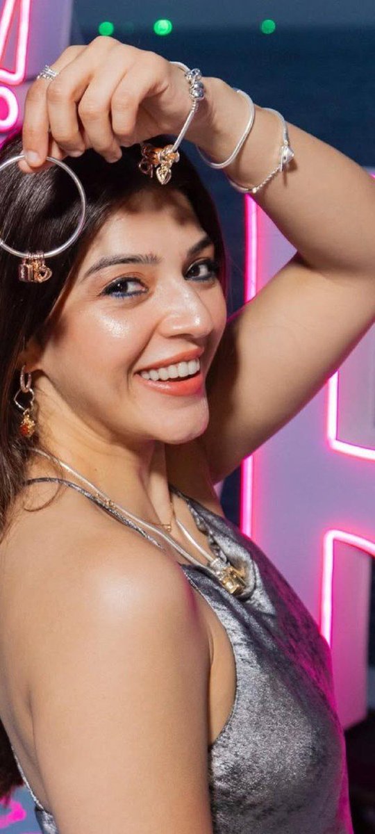 actress_trendz's tweet photo. Mehreen  prizada ❤️

#MehreenPirzada https://t.co/RrJH8wqsBE