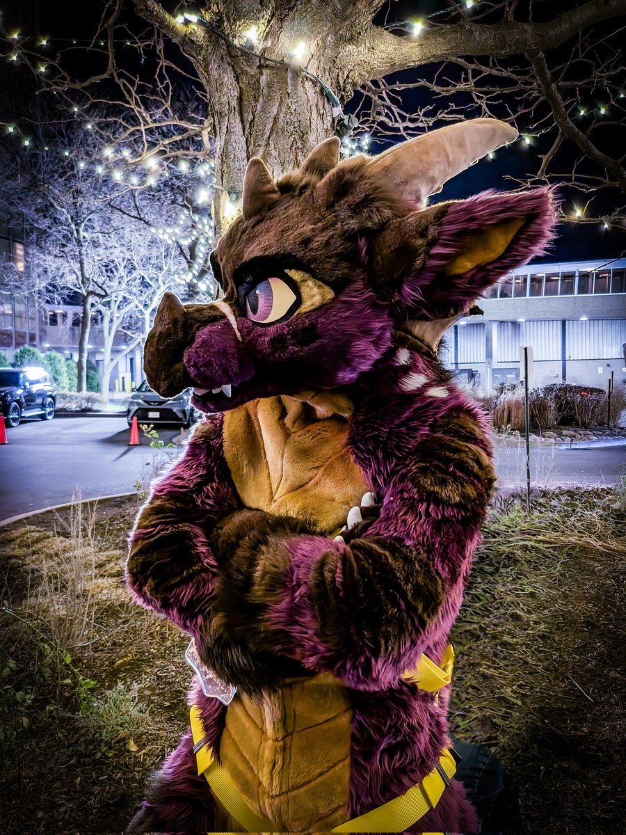 Xen (@derenxen1) on Twitter photo More RainWing nonsense! Had a lot of help with posing because it's hard 😅
🪡 <a href="/AnimagusStudios/">☘️Animagus Studios☘️Dealer @ LIFC 2025</a>
📸 <a href="/zenithfolf/">Zeni 🔜 AC, AFC, Infurnity</a>
#FurFest #FurFest2024 #MidwestFurFest More RainWing nonsense! Had a lot of help with posing because it's hard 😅
🪡 <a href="/AnimagusStudios/">☘️Animagus Studios☘️Dealer @ LIFC 2025</a>
📸 <a href="/zenithfolf/">Zeni 🔜 AC, AFC, Infurnity</a>
#FurFest #FurFest2024 #MidwestFurFest