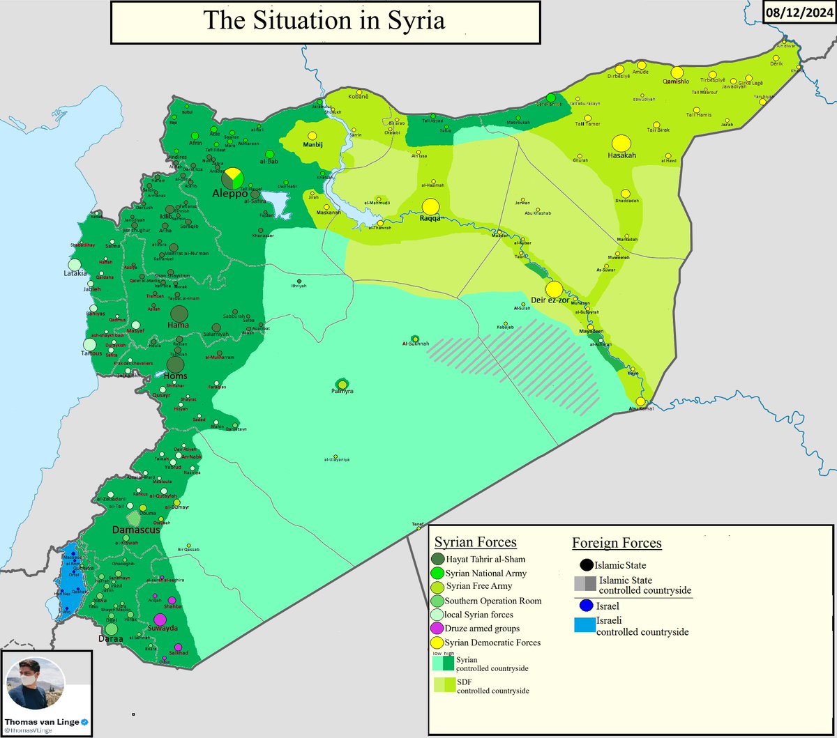 NestorSiurana's tweet photo. Cae Bashar Al-Assad. Siria ya es de los rebeldes.

Damasco ha caído y Al-Assad, ha huido en avi��n. Se sospecha que le derribaron anoche y ha muerto.

Nueva bandera, cambio histórico.

Todo ha sido tan rápido, que ni siquiera la inteligencia americana sabía que tardaría tan poco. https://t.co/U89rNiFIrA