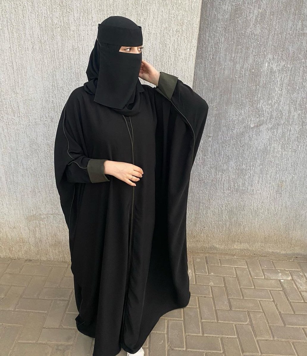 عدنا لكم بعد جوله طويله هيا كيف حالكم.