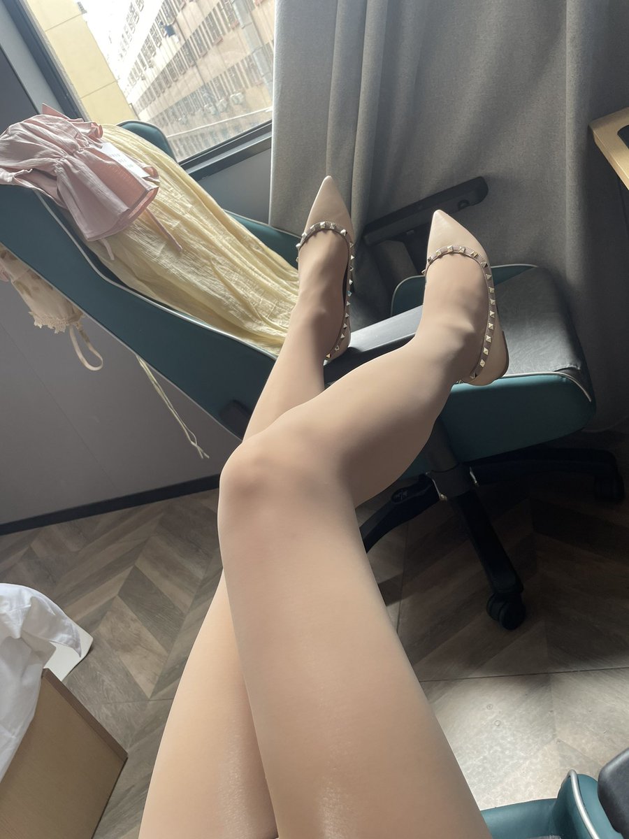 #伪娘 #变装 #女装子 #女装娘 #伪娘外出 #伪娘日常 #男の娘 #变装cd #丝袜 #女装大佬 #cd #ts #crossdress #ladyboy #hemale #crossdressing #CD  #长沙cd #长沙伪娘 

尚若南风知我意，莫将晚霞落黄昏