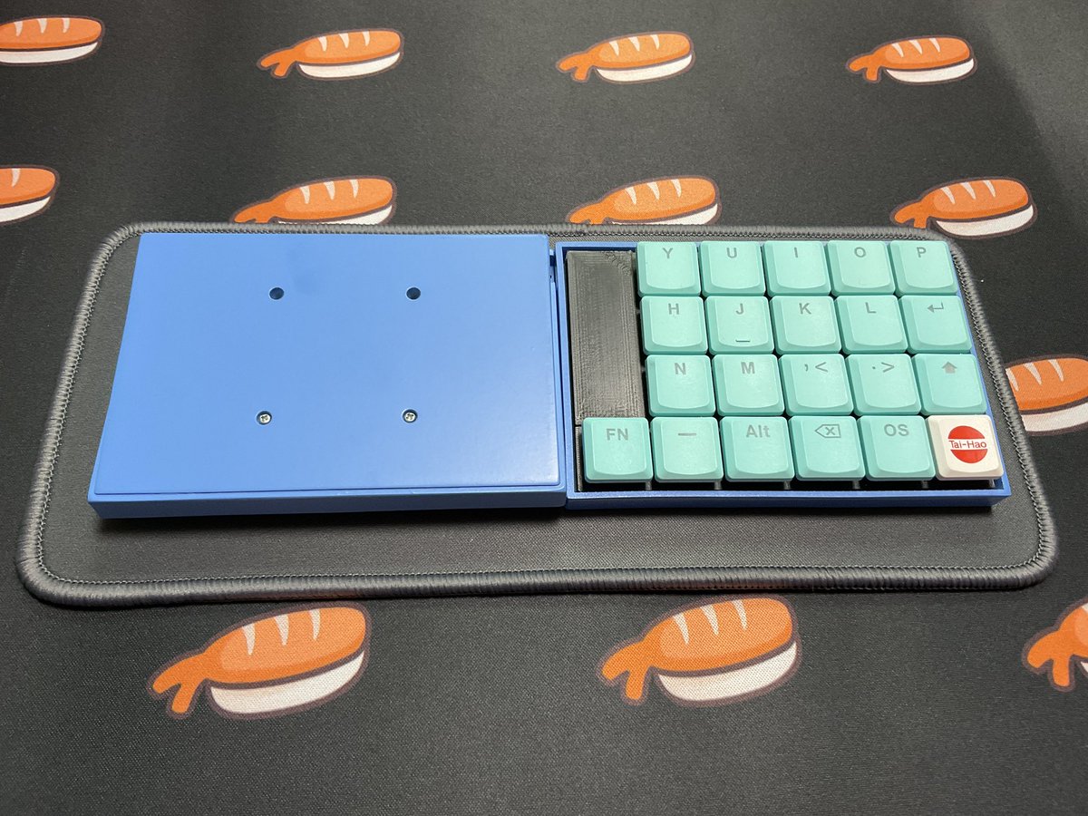 0002ozlet's tweet photo. Title:きれいなケースになりました
Keyboard:cool642 (#JLCPCB で塗装したレジンケース)
Keyswitch:Deep sea silent mini islet
Keycap:Tai-Hao Thins
#KEEB_PD #KEEB_PD_R227 #自作キーボード #cool642 https://t.co/0w9PZhPDP9