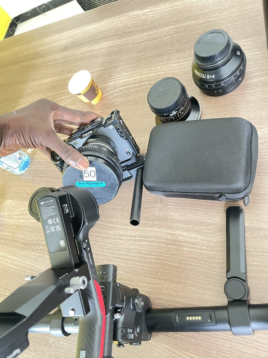 daouda_Michael's tweet photo. Building rig for Fx3 on Ronin RS4pro je vous montre le résultat after
#Setupday
#TL221 https://t.co/Wsp6CShyFk