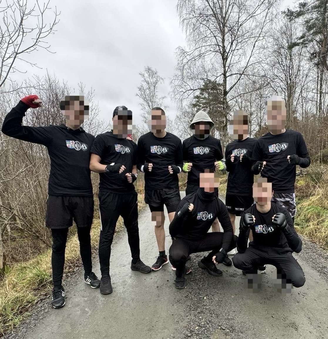 skin261's tweet photo. XX.12.24 
Landskrona mot Bofors
8 vs 8 
Vinst Bofors efter 35 sek https://t.co/YuO87W492d