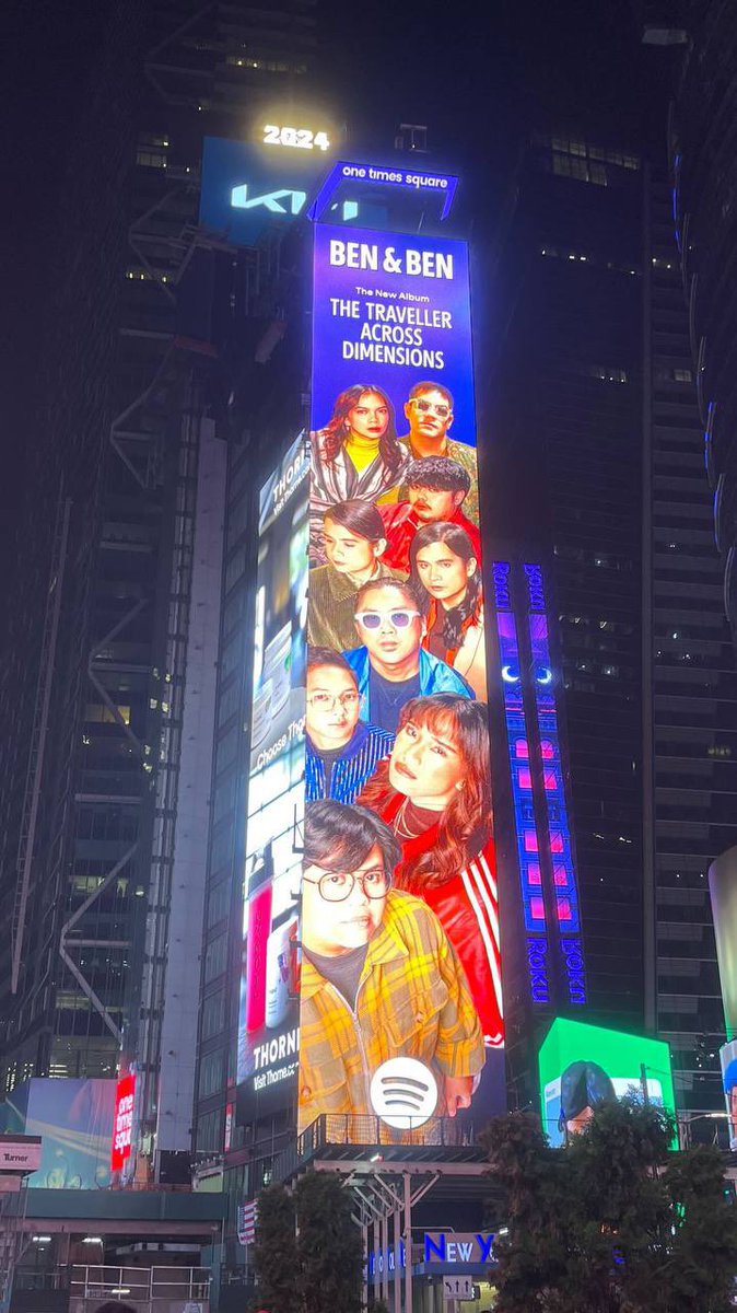 BenAndBenMusic's tweet photo. ma, nasa times square na yung album 😭 hope to make u proud https://t.co/ILsOWFCcex