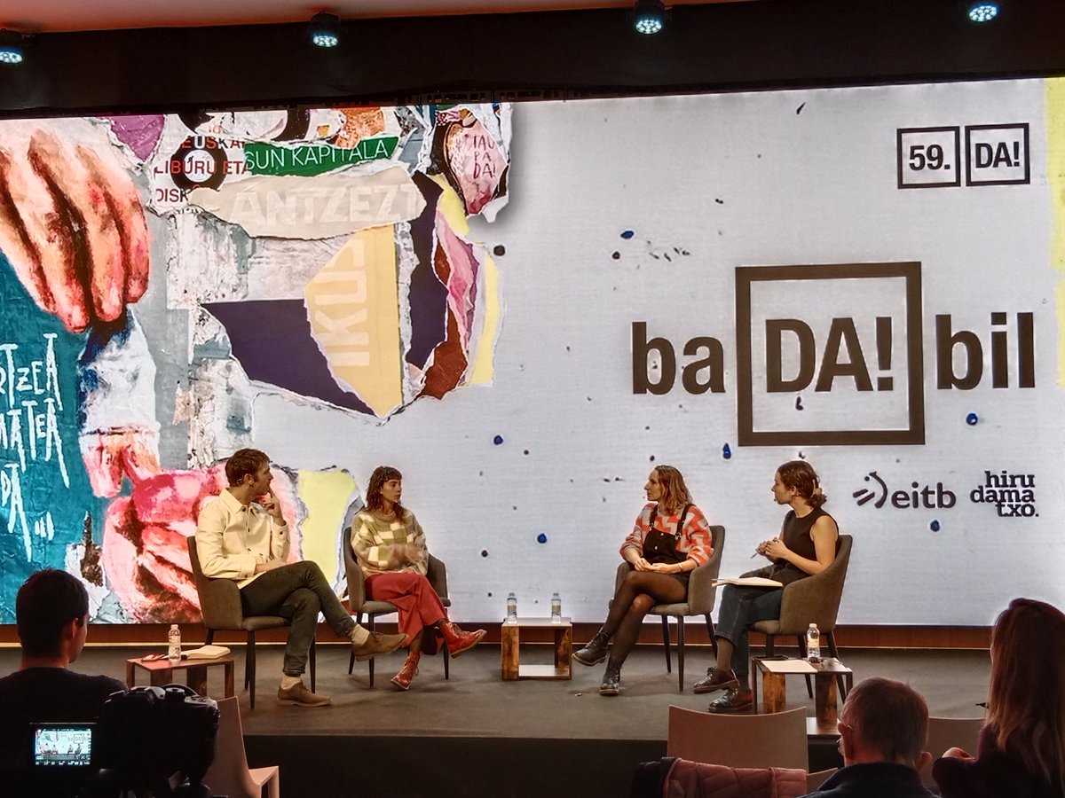 GUAUgureaudioa's tweet photo. Zuzenean oraintxe #baDAbil podcastaren aurtengo azken atala!
#DA59 areto nagusian
Zatoz!
@EITBofiziala @hirudamatxo
@durangokoazoka https://t.co/t3RI2V6tc8