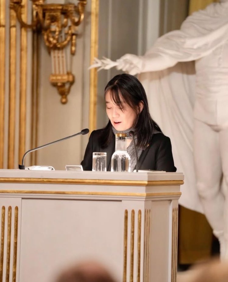 To what degree must we love in order to remain human to the end?

Han Kang
Nobel Lecture
<a href="/NobelPrize/">The Nobel Prize</a> 
nobelprize.org/prizes/literat…

<a href="/adelphiedizioni/">Adelphi Edizioni</a> <a href="/mizemix/">Milena Z. Ciccimarra</a>