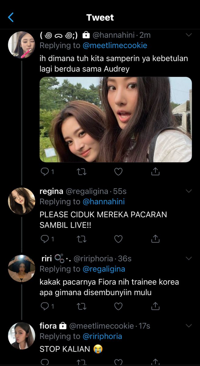 kromikoku's tweet photo. isinya juga tempat Fiora pamer lovey doveynya yang diem diem ini https://t.co/vuGFOqmegb
