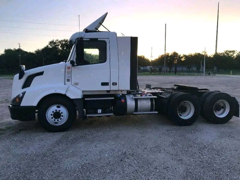 JBrietbart12409's tweet photo. Truck for sale https://t.co/MOZbrlsopL