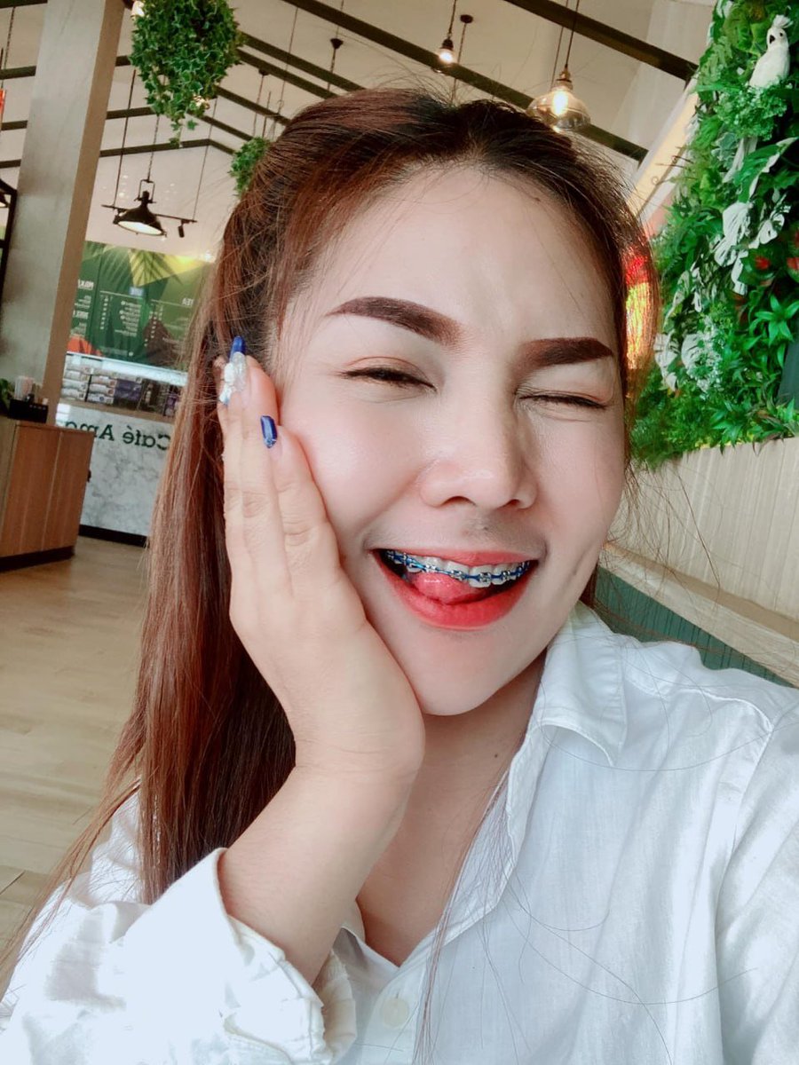 BoonyuNarisa's tweet photo. นึกว่ามีแค่แดดที่ส่องเรา เอ้าเทอก็ส่องเหมือนกันเหรอ  !!!
#รุ่นใหญ่ไฟแรง #เหงาหาเพื่อนคุย #โสดมากจีบได้ #ทักมาแกล้งจีบหน่อยงับ  #รีทวิตให้ด้วยน้า #ติดตามด้วยน๊าา https://t.co/mx809Flagv