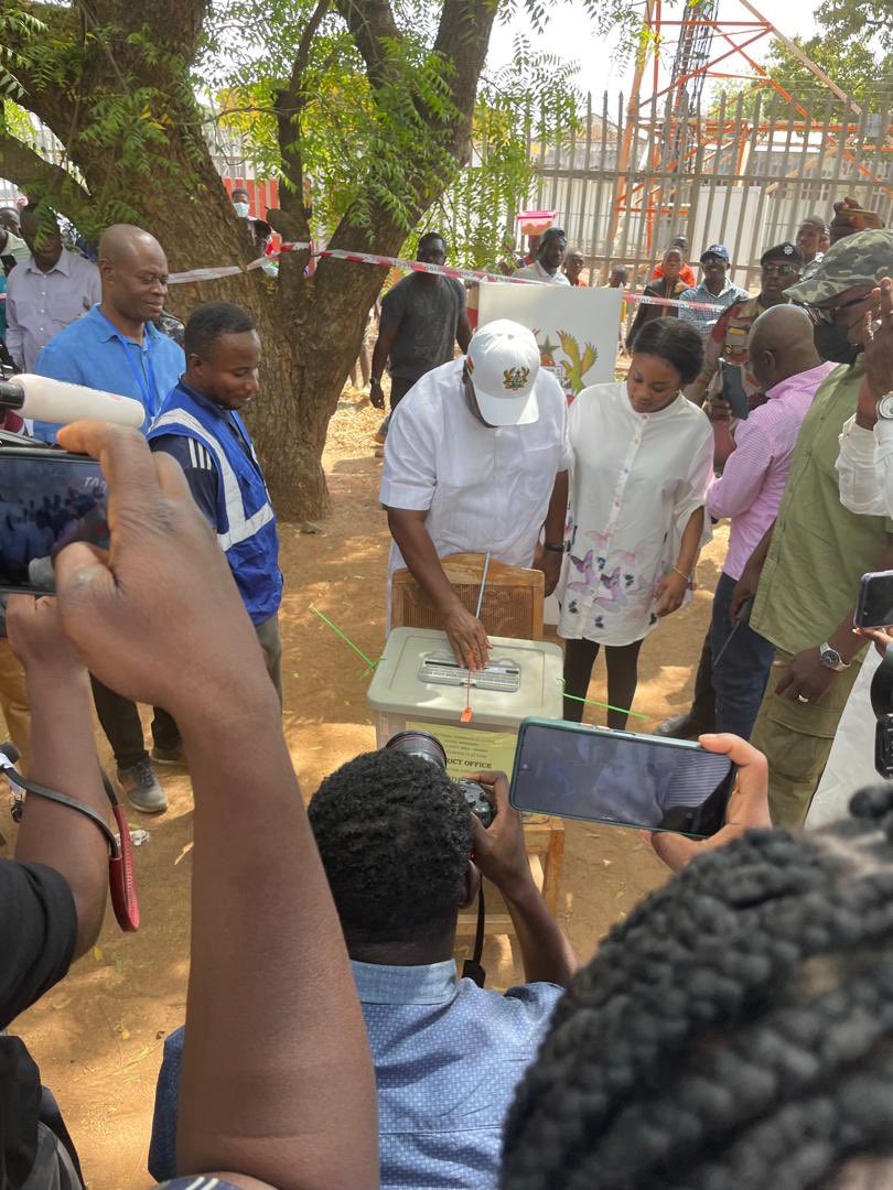 Harriet Thompson tweet media