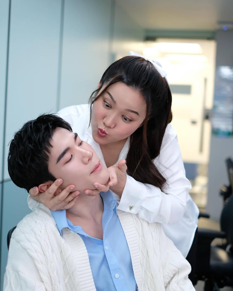 iimbinff4's tweet photo. เคมีเคใจที่ไม่ต้องสร้าง ชอบมากคนที่ชนะโฟ้ดได้คือแม่ปุ๋ย 🤍🩵
#SLivexFourth
#โฟร์ทณัฐวรรธน์ #Fourthnattawat https://t.co/fnD9bBFFnC