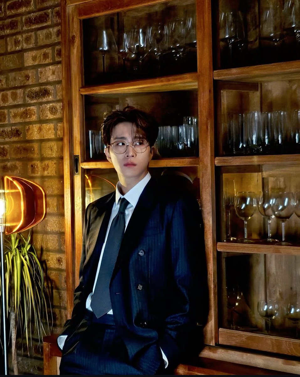 ร้านค้ายังเปิดทำการจนกว่าของจะหมดค่ะ พ่อค้าขายเก่งค่ะ