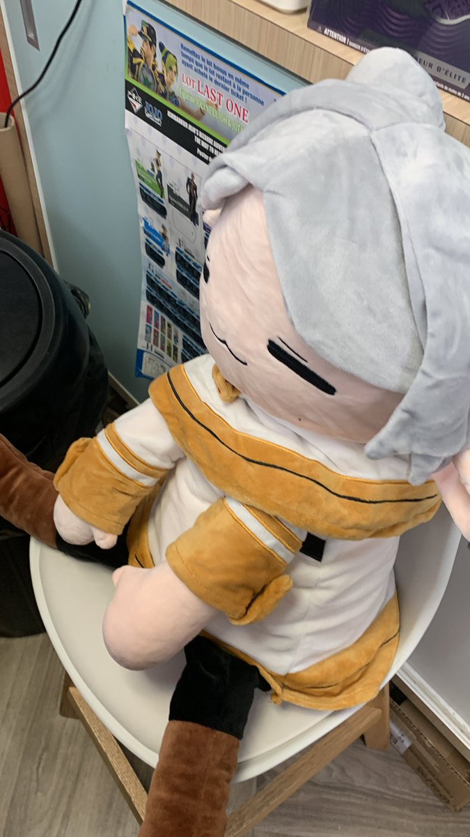 Talkingustream's tweet photo. Ça se voit elle veut piquer dans la caisse… https://t.co/ivssddI7MP