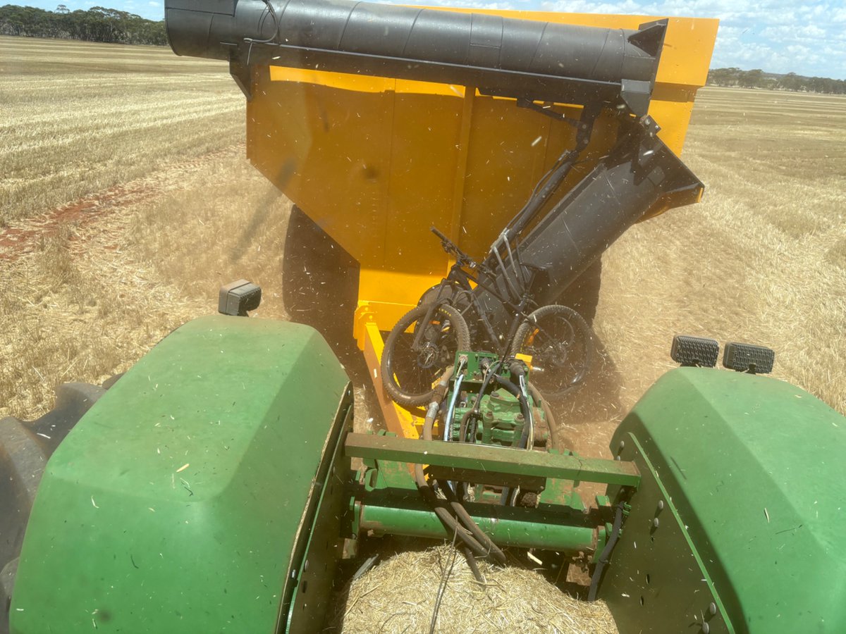 Scott Bowman tweet media