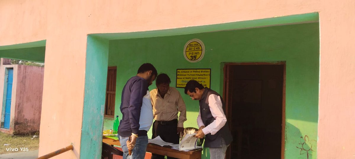 CEOWestBengal's tweet photo. On the occasion of Special Summary Revision of Photo Electoral Roll- 2025 visit of polling stations by OC Election of Raghunathpur II block under Purulia district West Bengal.
#SpecialSummaryRevision2025 #GoRegister #BLO
@ECISVEEP
@SpokespersonECI
@rajivkumarec
@anuj_chandak https://t.co/mxZjKO3Ajh