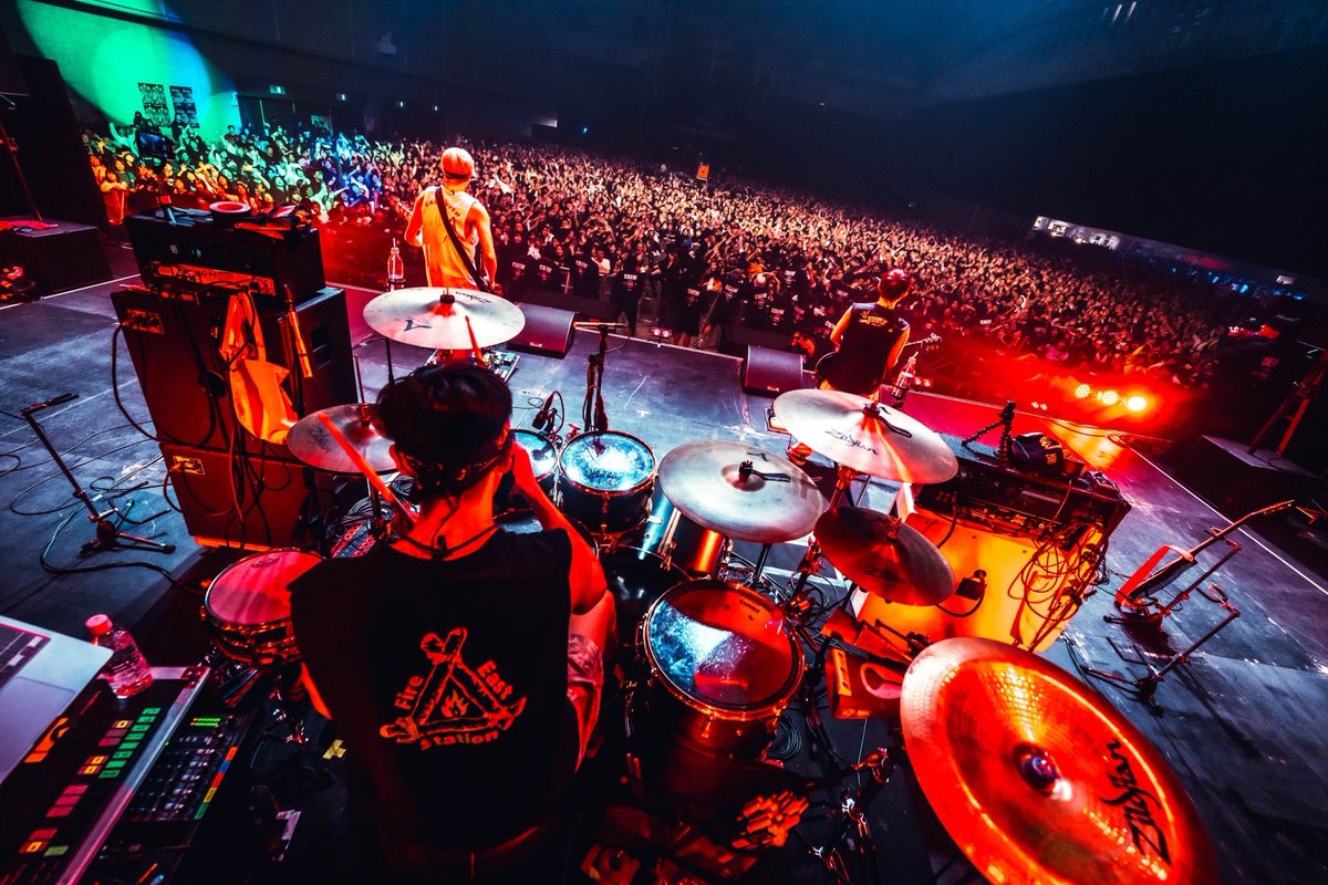 shun_TF's tweet photo. REDLINE ALL THE FINAL
くっっっっそ最高。
ありがとうございました🔥🔥🔥

#REDLINE 
#TOTALFAT
@REDLINE_TOUR @kkktttrrr 🤝🏻 https://t.co/4hI5ENdLnO
