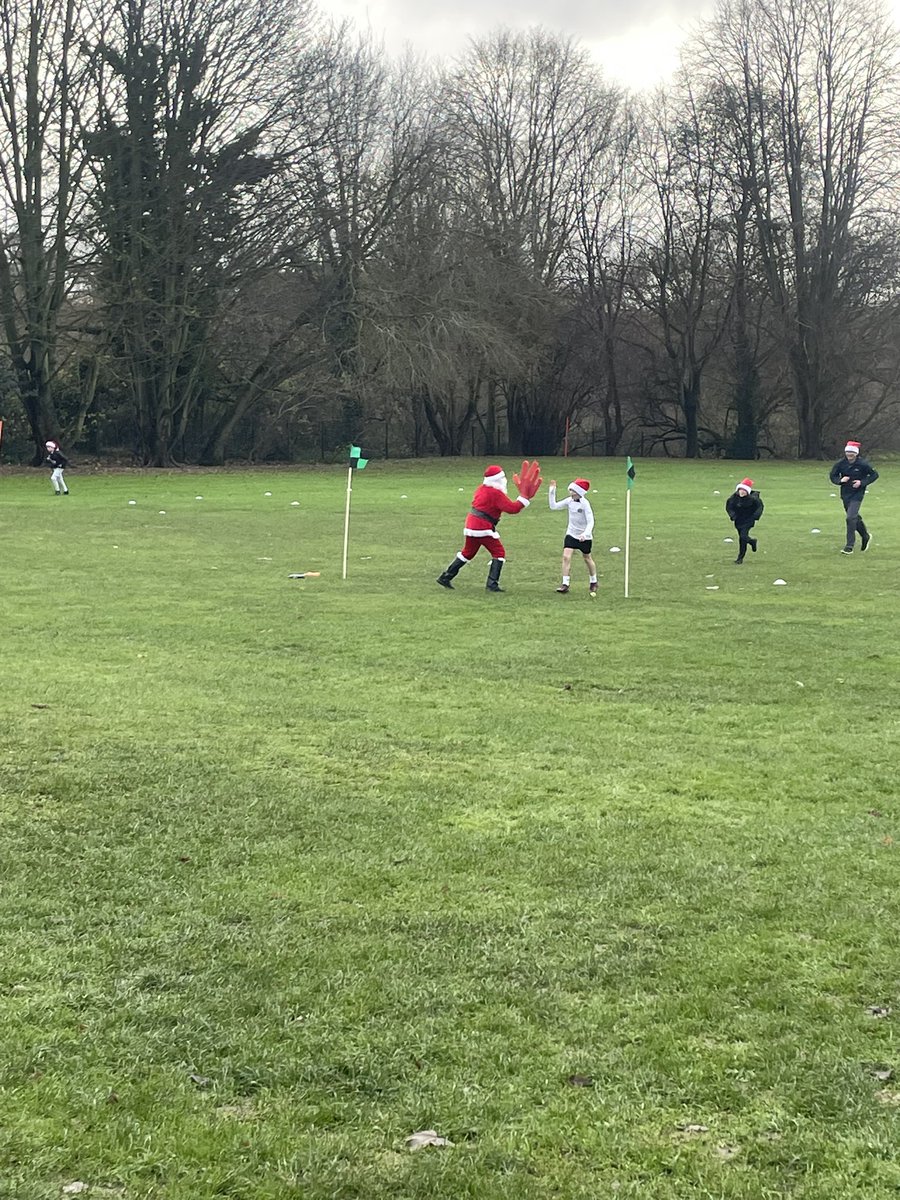 helouise78's tweet photo. What a fun way to warm up on a blustery Sunday. Santa fun run complete @GusfordPrimary 🎅🏻x https://t.co/0akCzVIvv0