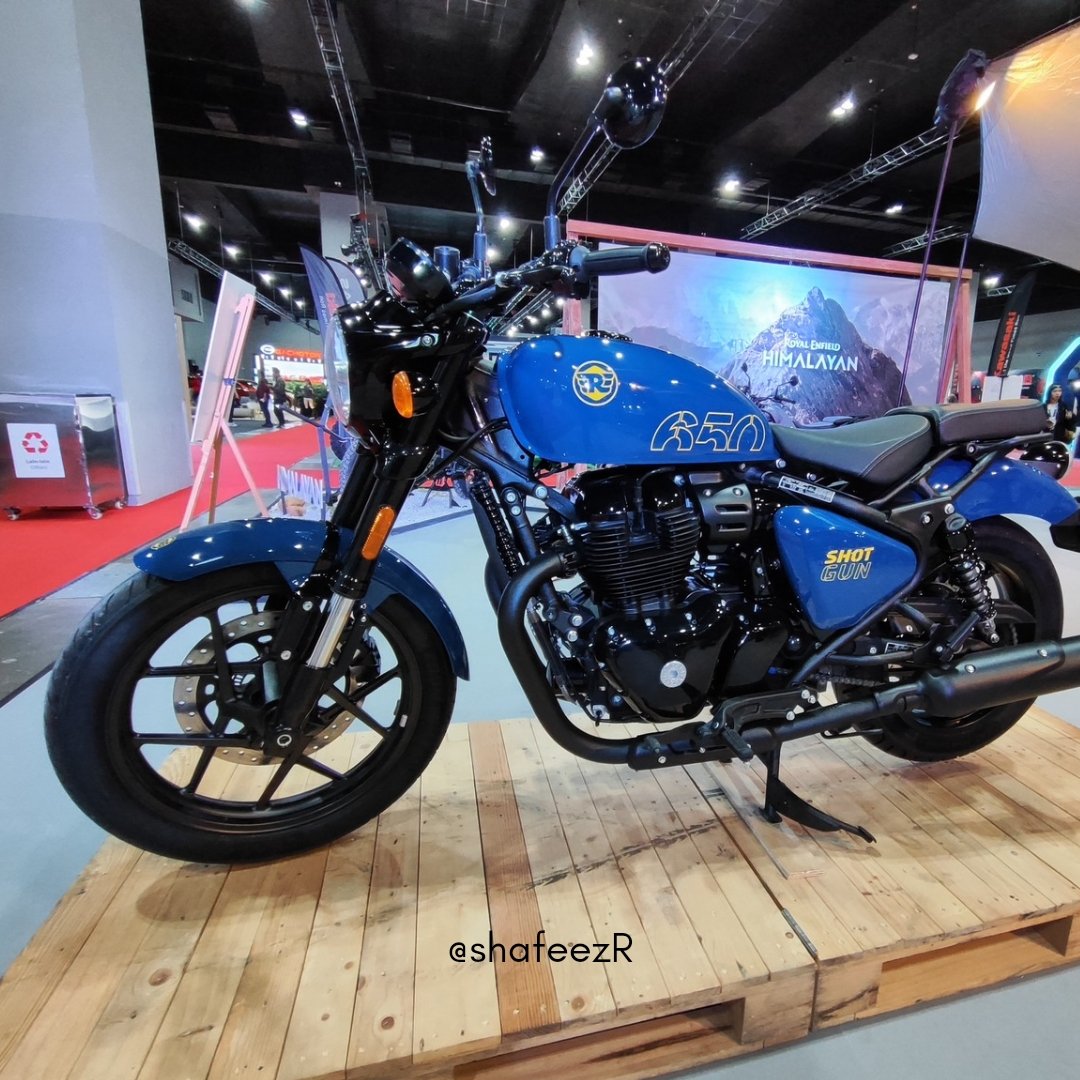 sh4f33zR's tweet image. Booth Royal Enfields @ KLIMS 2024, MITEC

Inilah masanya korang melihat motorsikal dari Royal Enfields dengan lebih dekat.

Psst: Royal Enfields nak keluarkan motor baru🫣

#shafeezrohmat #motovlog #klims2024 #BeyondMobility #explorepage #exploremore #fyp #EV