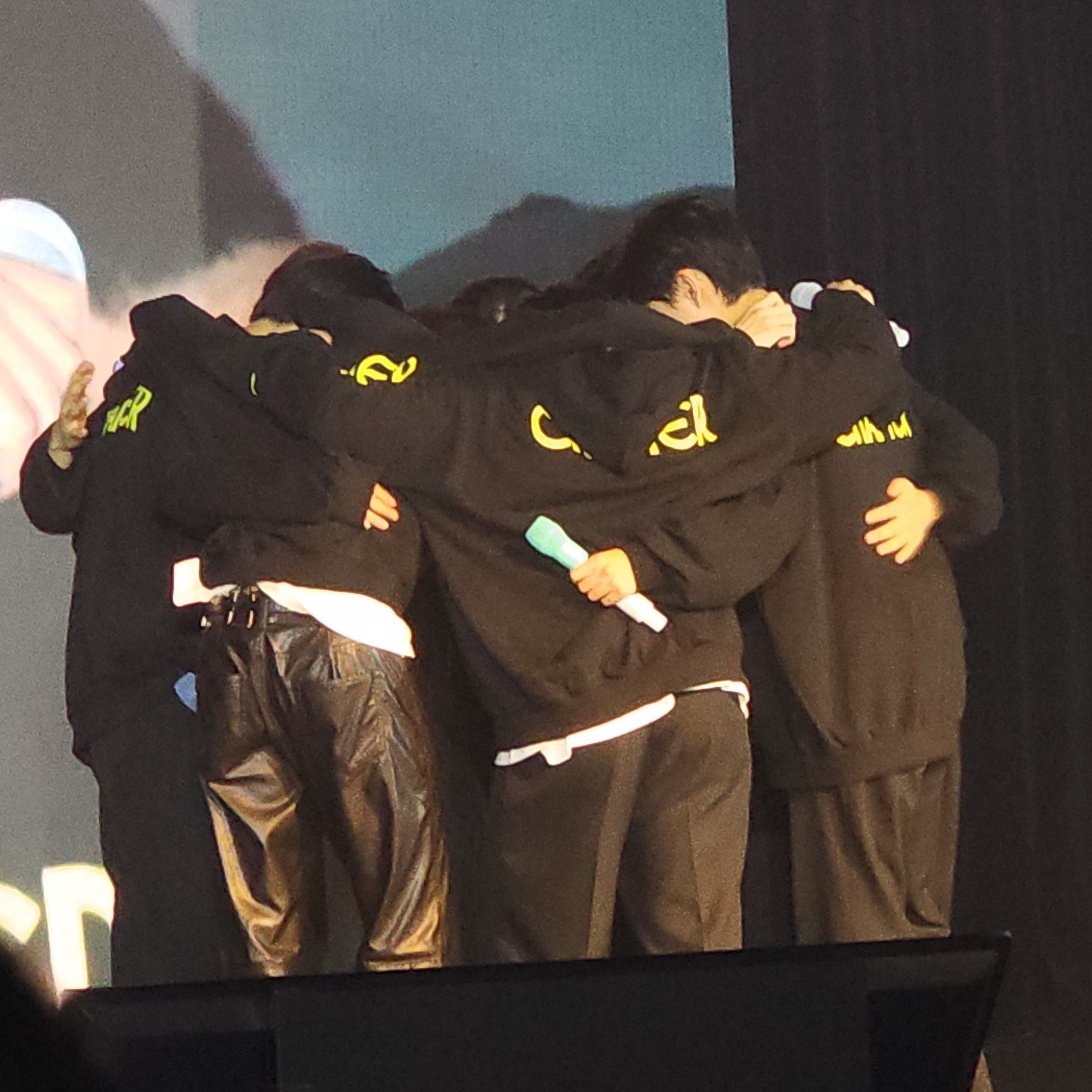 jido_9733's tweet photo. 골든차일드 사랑합니다.. https://t.co/Bg9owbITIk