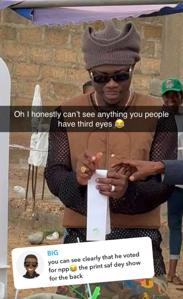 Collins_Mbun's tweet photo. @shattawalegh I think I have eyes problem cos I can't see anything 
😂😂😂😂 https://t.co/vqM51oU6c5