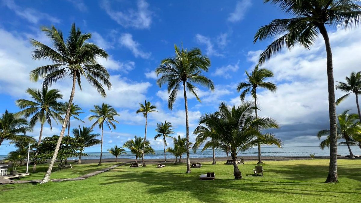 First reaction of many Germans when I tell them I have moved to Panama for good:

“Don’t you miss winter? Summer all year round is boring, you need winter to make summer exciting! “

- Nope, I don’t miss winter, just like I don’t miss being hit in the balls and saying, I need