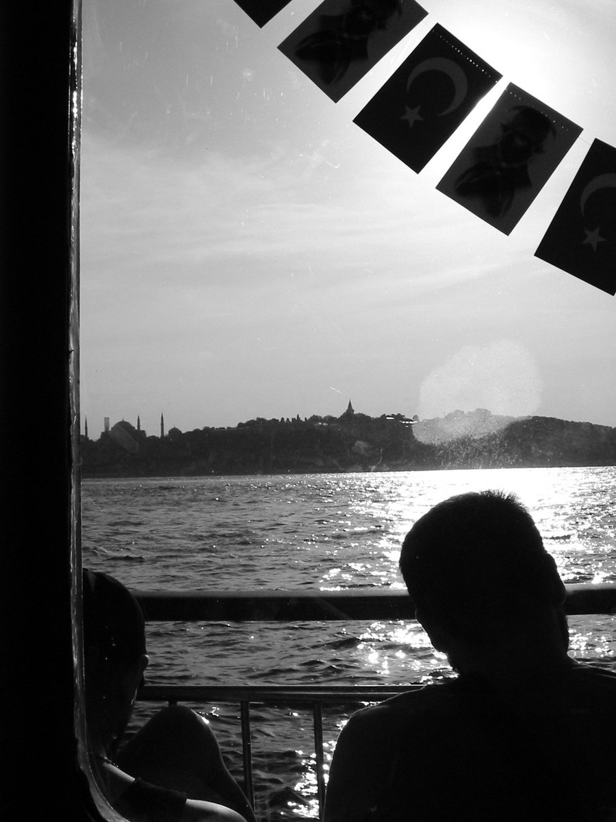 ulsklkn's tweet photo. #StreetPhotography
#StreetPhoto
#StreetPhotographyInternational
#StreetPhotographyCommunity
#StreetPhotographers
#UrbanPhotography
#StreetPortrait
#StreetShot
#StreetPhotoShoot
#StreetCapture
#StreetLens
#StreetArt
#StreetPhotoBnw
#DocumentaryPhotography
#CaptureTheStreets https://t.co/cLX6BCzM9M