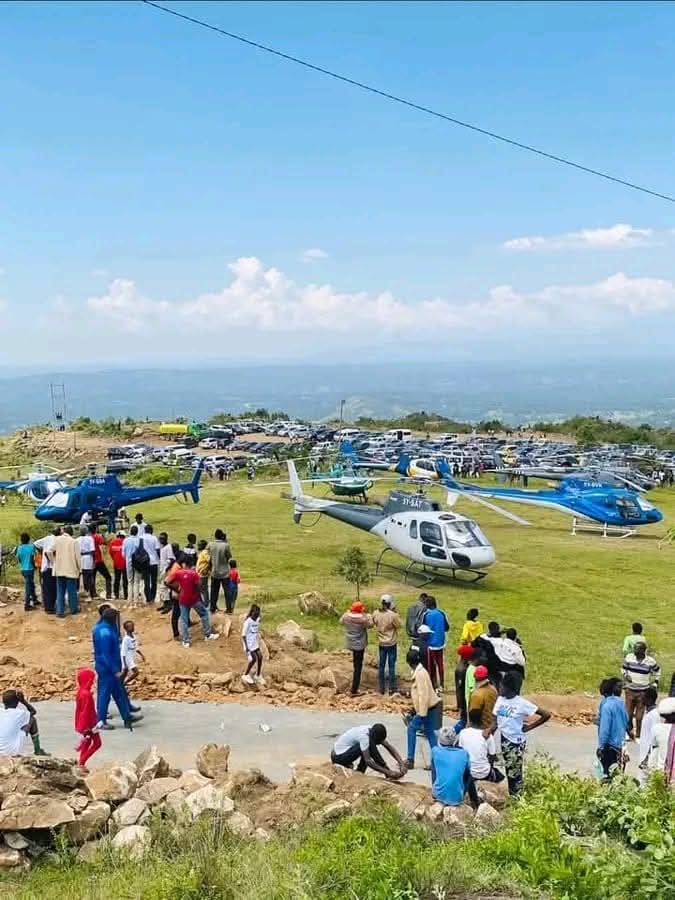 Son_of_Laikipia's tweet photo. These are Kenyan politicians &amp; top govt officials' choppers, no they were not attending an event to launch a manufacturing industry, a modern research facility, or a newly built world class airport, they were attending a money laundering event dubbed as a marathon 😌. https://t.co/4GPBusi7dd