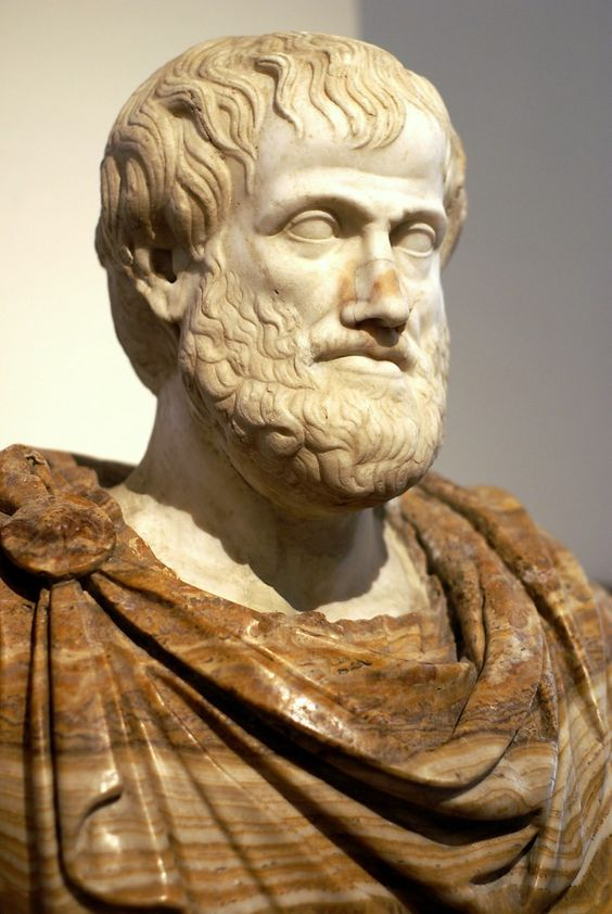ARISTÓTELES.

El genio de la Antigua Grecia.
 
Su pensamiento, desde la lógica hasta la biología, sentó las bases de la filosofía occidental y sigue influyendo en la ciencia y la ética hasta nuestros días. 

Aquí 16 frases impactantes no solo las leas analízalas: