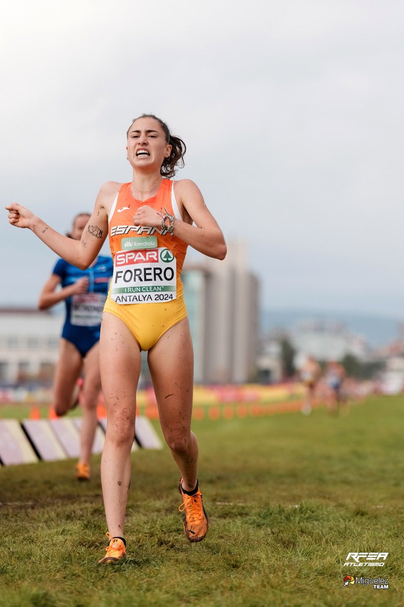 chamorro18_'s tweet photo. 🏆#Huelva es subcampeona de Europa
María #Forero vuelve a demostrar su gran estado de forma en el #europeo de campo a través U23.
Su palmarés no es cualquier cosa:
2021 🥈 Sub20 (equipos)
2022🥇 Sub20
2022🥇 Sub20 (equipos)
2024🥈 Sub23 https://t.co/H27h8mO6R4