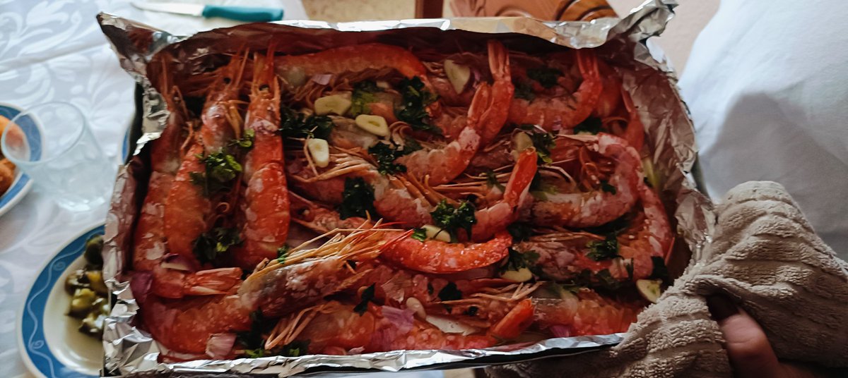 DiosaDescarriad's tweet photo. Esto es el aperitivo... https://t.co/6cmQSoaqj7