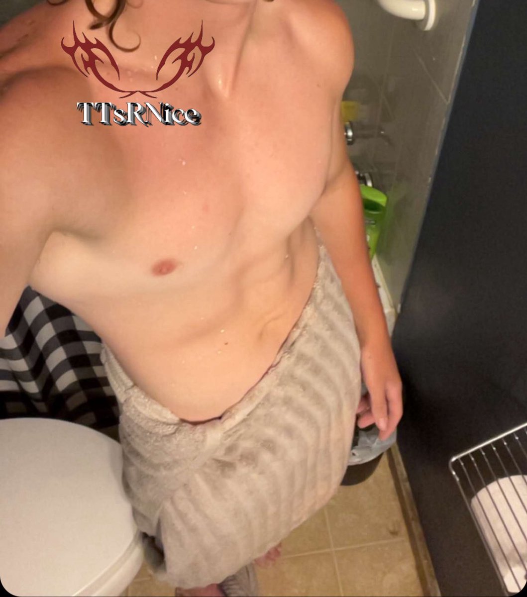 TTsRNice's tweet photo. wanna shower with me? https://t.co/ibYDxpDQ0U