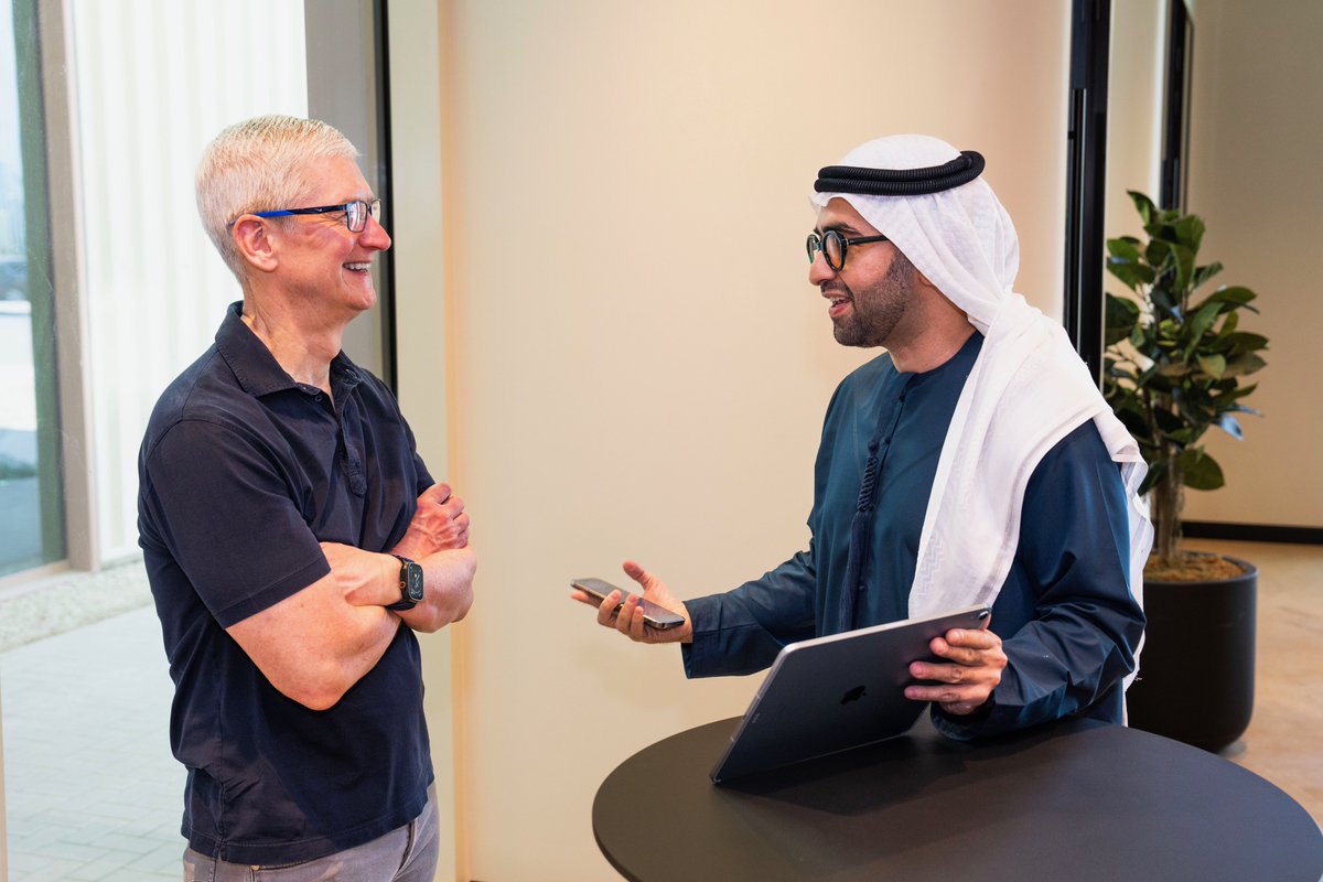 tim_cook's tweet image. Waterspeed, Big Keys, eJaby, and Drivu are building apps that address real-life needs in their communities, like accessible keyboards and sustainable shopping. It was great to meet the developers behind these apps and learn about their work!