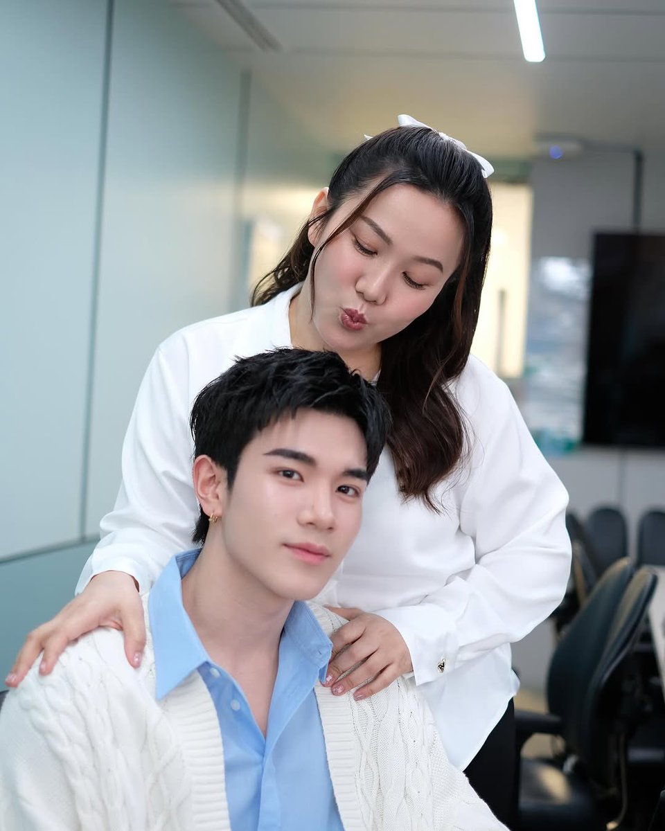 FourthINA_ofc's tweet photo. 08/12/2024
IG updated
©jejee_wiranphat
Nong fotfot and his beloved mother 🩵🤍
#SLIVExFourth
@tawattannn
#Fourthnattawat ; #โฟร์ทณํฐวรรธน์ https://t.co/1C1KXNABiL