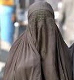alainpaulweber's tweet photo. Sale temps pour les femmes en Syrie !
Les hommes se réjouissent…
L’épouse de El Assad et l’épouse de Al Jouani…
Se réjouir de la chute d’un dictateur occidentalisé pour le remplacer par un dictateur islamiste, il faut l’oser ! https://t.co/1uLnTT1LYg