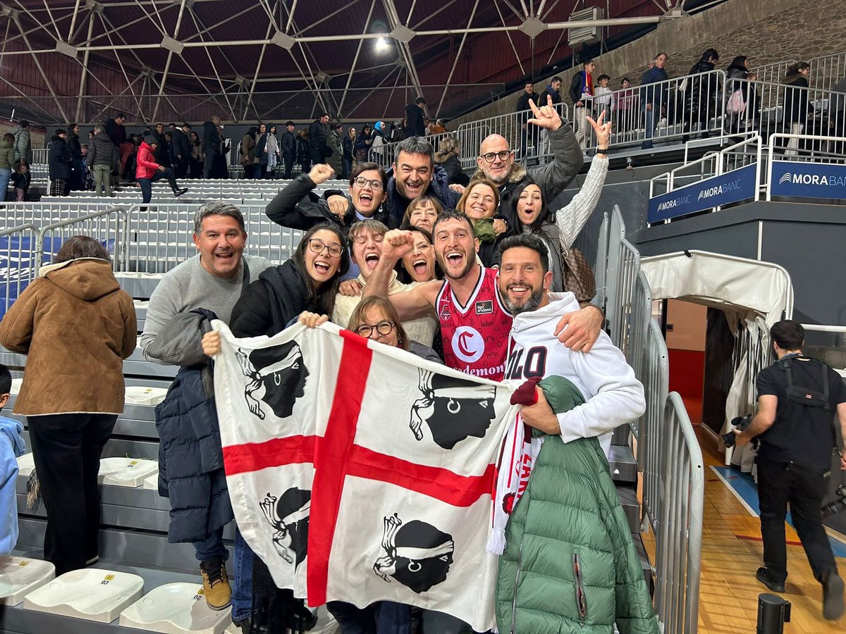 Marco Spissu sta disputando un’ottima stagione nel miglior campionato Europeo, quello spagnolo: 10 punti, 4.6 assist di media, il 60% da due e il 41% da tre, e il suo Saragozza è sesto in classifica. Ma uno degli aspetti che sta maggiormente scioccando il suo club non è qualcosa