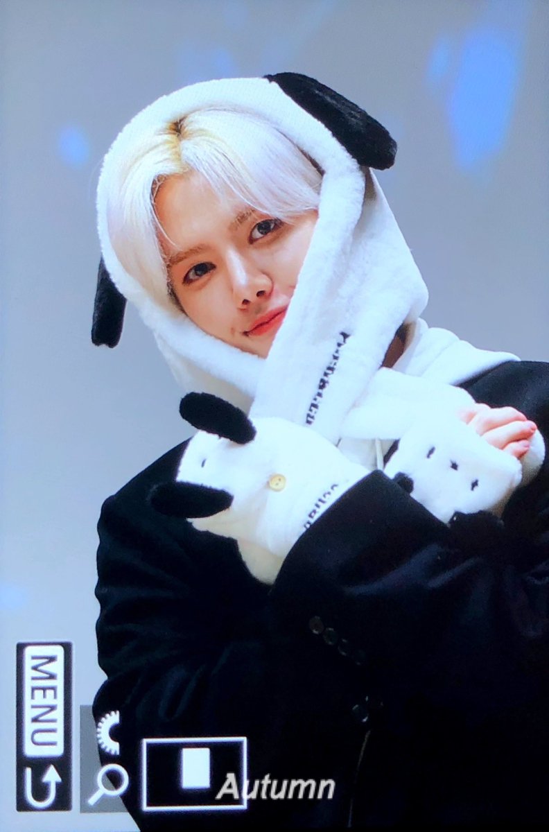 241208 🐶
#크래비티 #CRAVITY #민희 #MINHEE