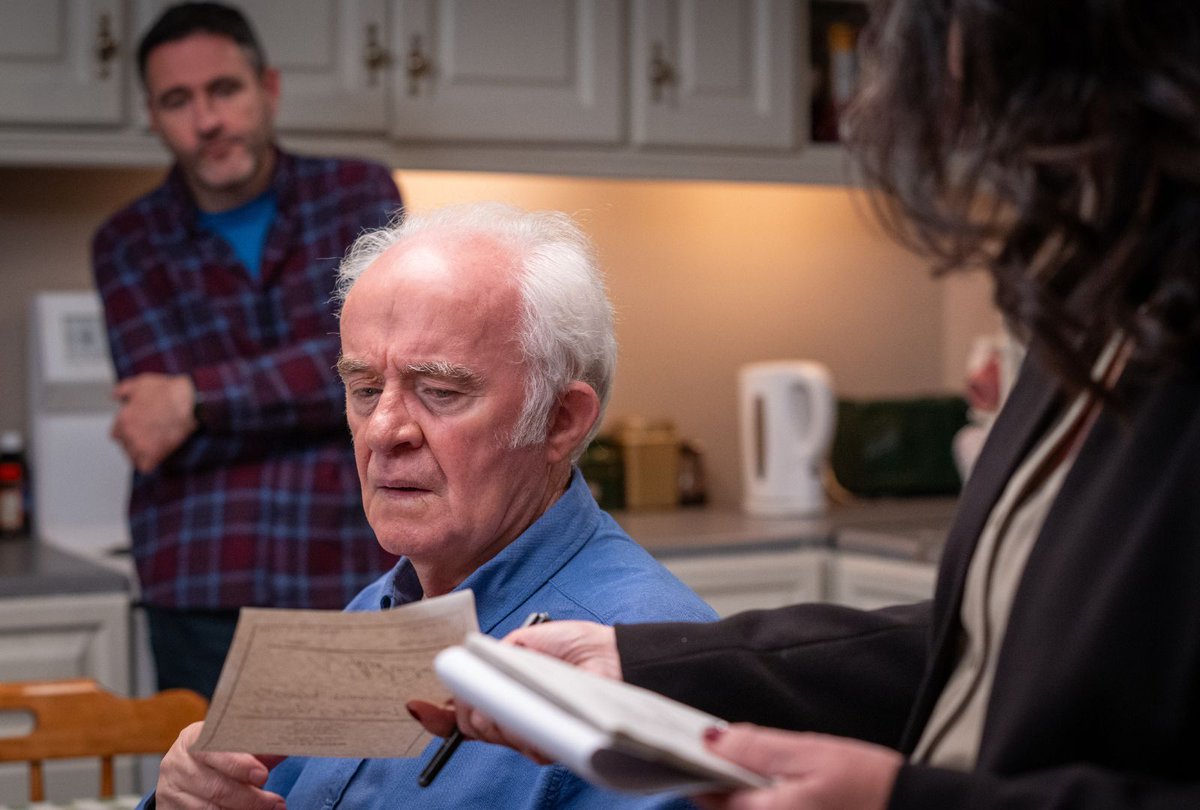 Má chaill sibh Ros na Rún an tseachtain seo beidh an t-ollchlár ar TG4 inniu ag 19:30. Tá sé le fáil ar Sheinnteoir TG4 freisin.

If you missed Ros na Rún this week the omnibus will be on TG4 today at 19:30. It is also available on the TG4 player.

buff.ly/3okgnqZ