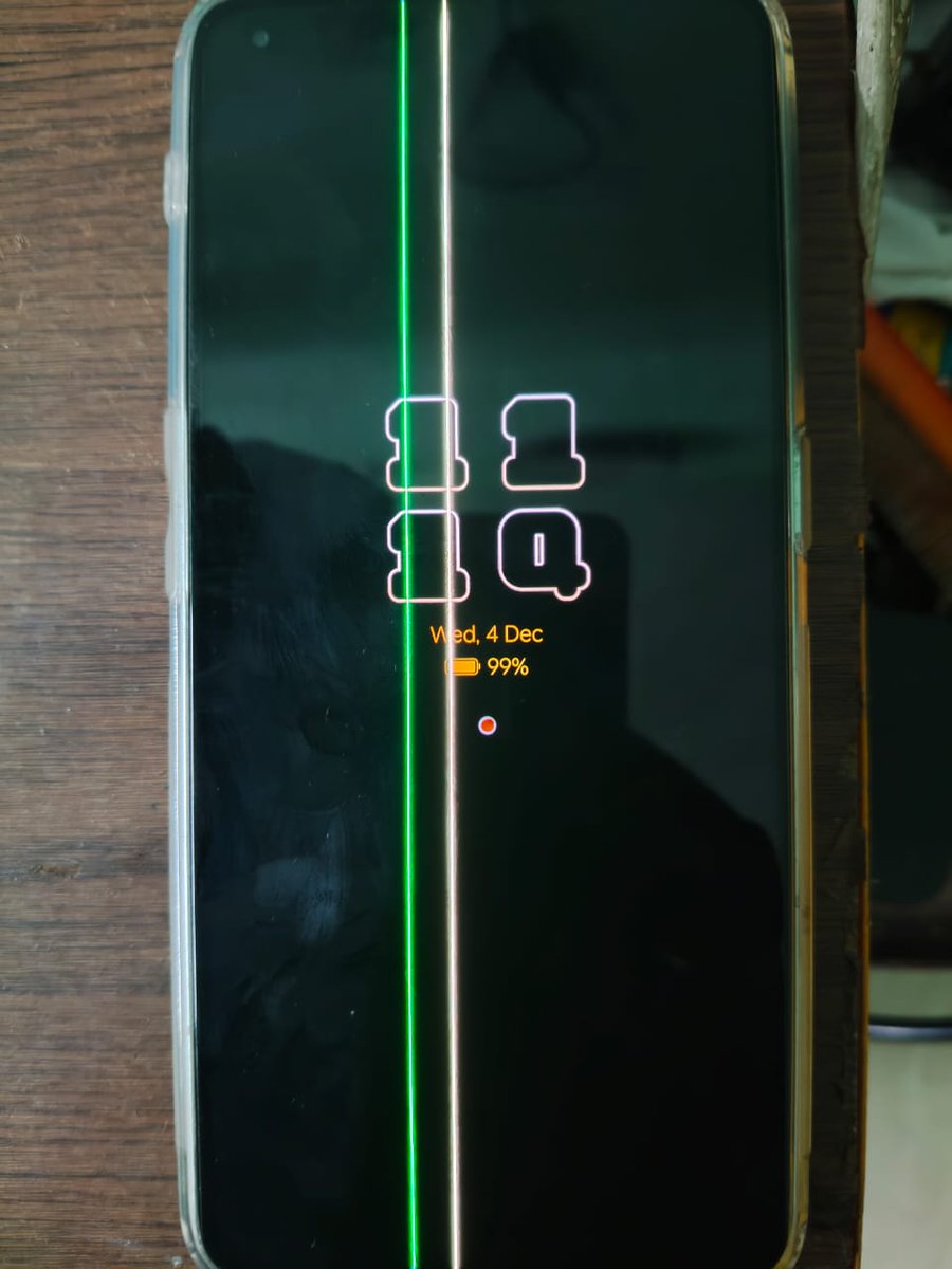 Siddiq2611's tweet photo. @realmecareIN @realmeIndia,@realmecareIN received the September and October security patch update, I thought the new update will  fix the green line issue. So I updated my phone, after updating my phone, I got one more line on my phone. Please provide me a free display replacement asap https://t.co/zcj1GEDhgc