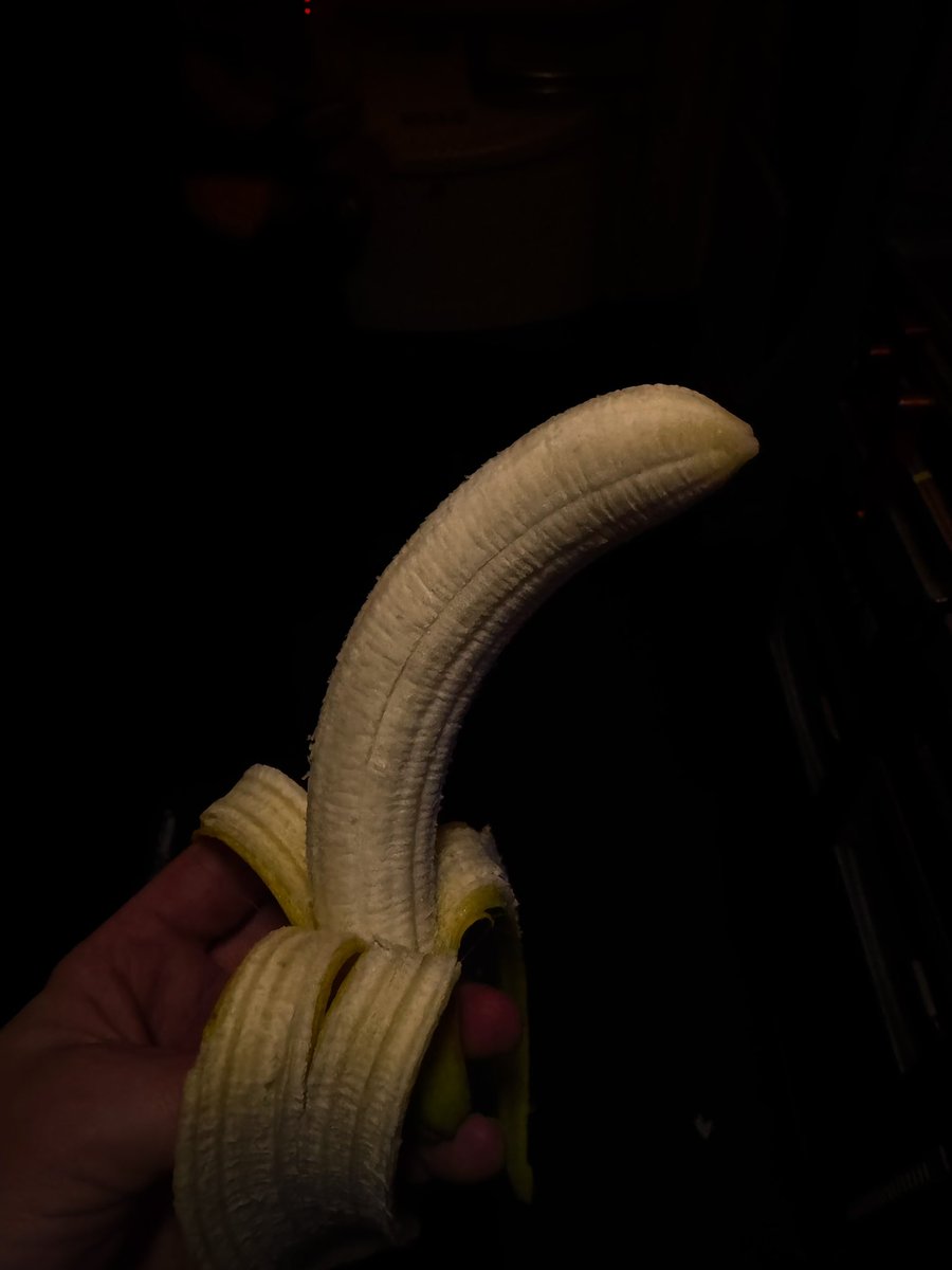 horny_vers_FA's tweet photo. Trying to eat healthy at work... but everything reminds me of him. #IY #ishouldcallhim https://t.co/wFkQSnp0gv