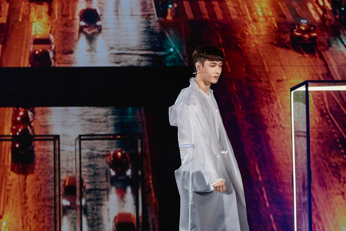 LAYZHANG_JP's tweet photo. 忍耐は変化を育て、愛は成長を育てる。

@layzhangの初ミュージカルドラマ
《The Summoning of Dunhuang》
12月7日から9日まで(北京)

2日目、皆さまをお待ちしております‼️

#张艺兴 #レイ
#레이 #LAY #LayZhang https://t.co/dOsPdeYatX
