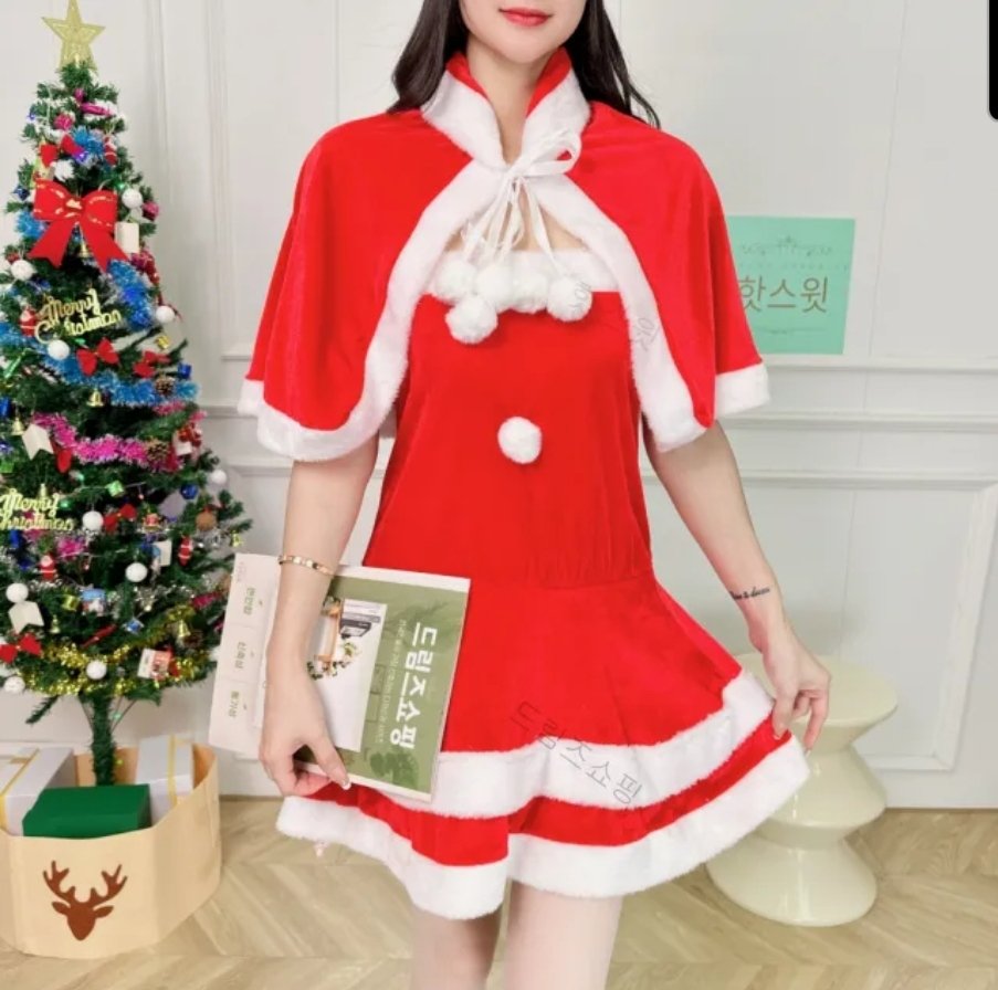 #될일이없으니_저질러보자
지금 쓴 제 게시글이 150RT 또는 마음 250찍을 시
롭젤라 라젤라 코스+산타걸 의상입고 집코 올리겠습니다!
기간은 23일까지!!
옷은 이옷에 산타 모자입니다!