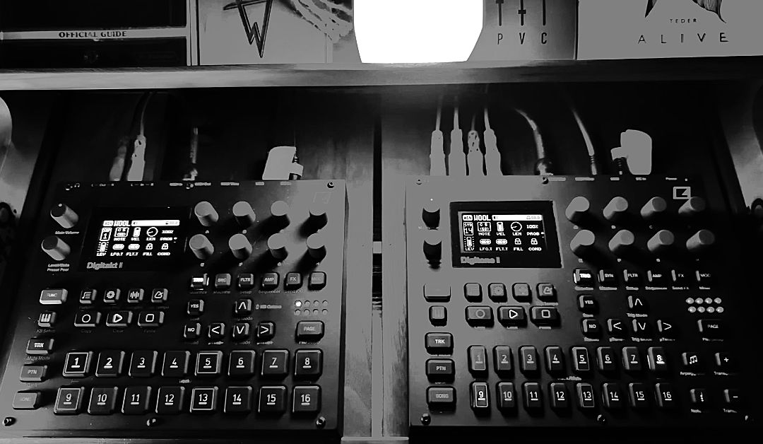 xcmioo's tweet image. &quot;Wool&quot; (Mellow Downtempo?)  |  by Hexwave
#Elektron #Digitone II  &amp;amp;  #Digitakt II  |  14 Kits

▶️ youtube.com/watch?v=KDpiqK…

#ambient #dark #soundscape #groovebox #music