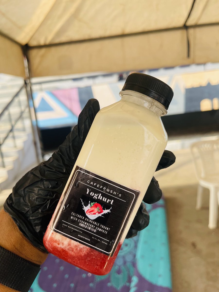 CafeFrosh's tweet photo. Last day.

Come through! 
🙏🏿❤️ https://t.co/enm6StwCR1