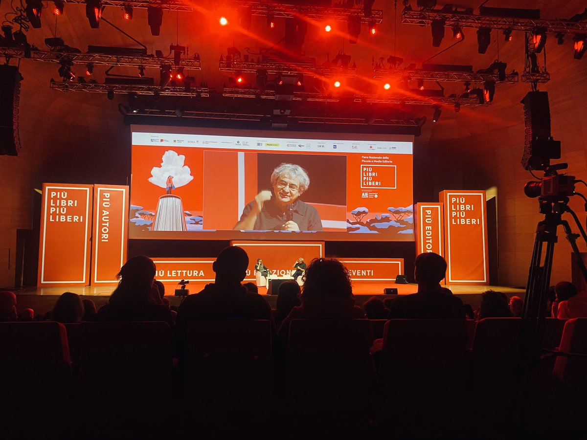 giulia civiletti (@gicivi) on Twitter photo “Il cuore della scienza non è trovare certezze granitiche ma accettare profondamente l’incertezza e l’ignoranza”
<a href="/carlorovelli/">carlo rovelli</a>
@piulibri24
<a href="/mottambulo/">marco motta</a>
#piulibri24
<a href="/chiara_valerio/">chiara valerio</a>
<a href="/adelphiedizioni/">Adelphi Edizioni</a>
Dieci anni di Sette brevi lezioni di fisica “Il cuore della scienza non è trovare certezze granitiche ma accettare profondamente l’incertezza e l’ignoranza”
<a href="/carlorovelli/">carlo rovelli</a>
@piulibri24
<a href="/mottambulo/">marco motta</a>
#piulibri24
<a href="/chiara_valerio/">chiara valerio</a>
<a href="/adelphiedizioni/">Adelphi Edizioni</a>
Dieci anni di Sette brevi lezioni di fisica