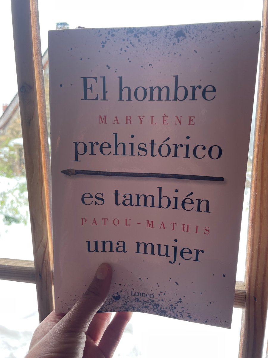 PinusPineda's tweet image. Un libro increíble para regalar esta navidad 🎄 

“La mujer no es por «naturaleza» ese otro al que se puede poseer”
“Es hora ya de pensar en una complementariedad entre los sexos. El patriarcado ha de sustituirse por otro sistema, que debemos construir juntos.”💜💪🏽