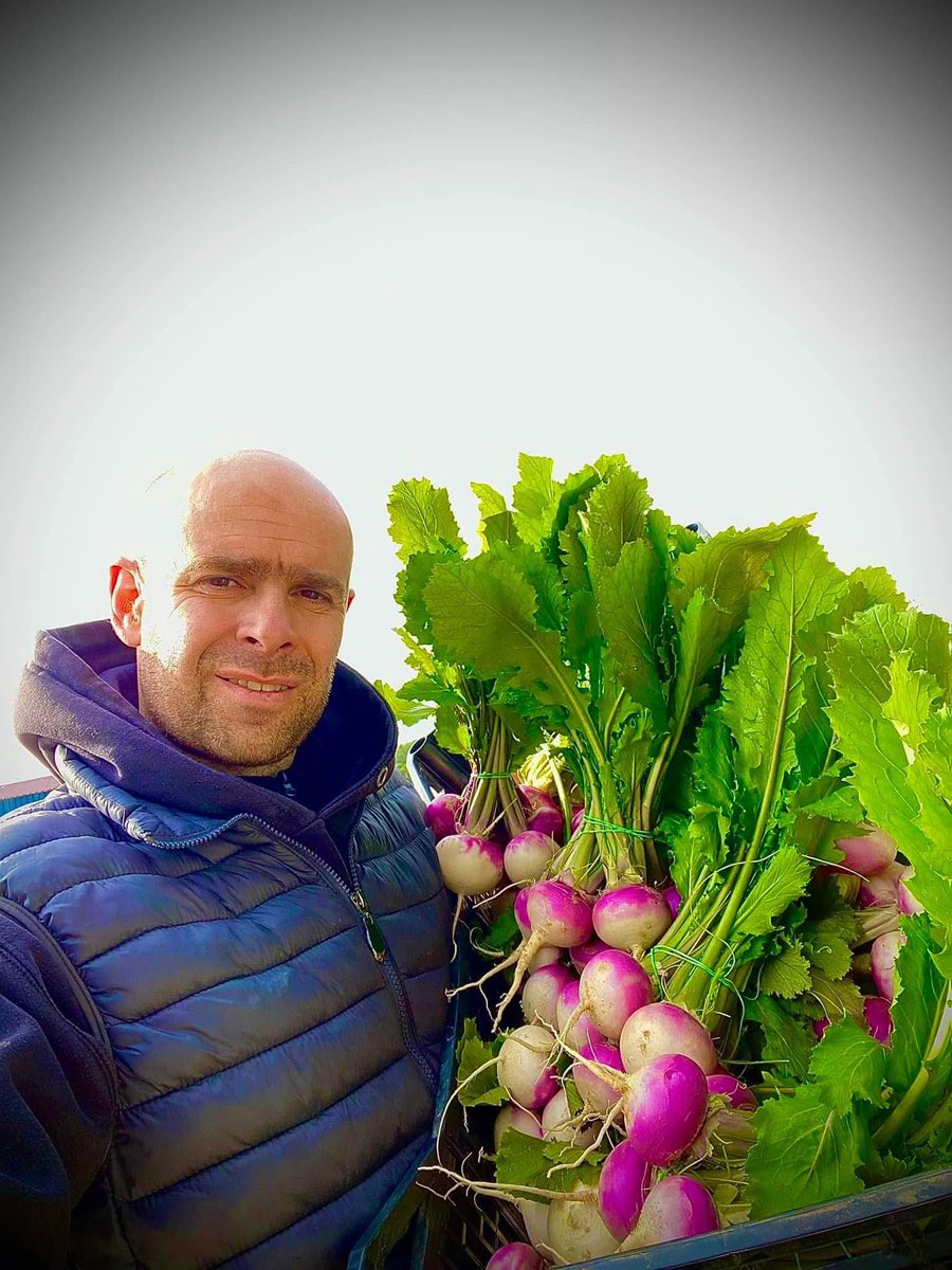 Officiellement membre, pour la 4ème année consécutive, de cette   magnifique communauté                                                                                                   Agri Twittos ! 
 
<a href="/Fragritwittos/">FranceAgritwittos♥️</a> 🤩
#FrAgTw 🚜