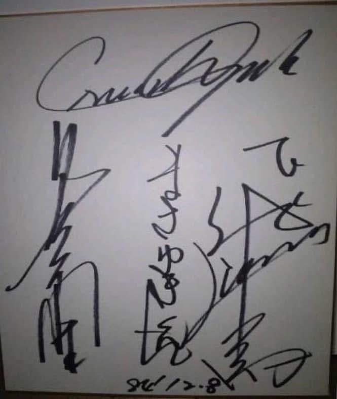 Masa_Anchan1971's tweet image. Happy Birthday to Chigusa Nagayo㊗️😍❤️
今日は女子プロレス団体 Marvelous代表 長与千種さんのお誕生日です🎂🎊🍻🍾🥂
この直筆サイン色紙は僕の宝物です。
84’12’8 長与千種さんの誕生日に偶然会えてサインを頂けた貴重な物で40年前です。
#長与千種 #Marvelouspro
#マーベラスプロレス #fatassmasa